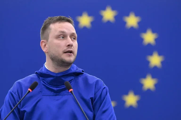 prime-minister-greenland-jens-frederik-113043610